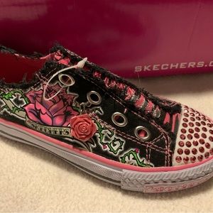 Skechers slip on girls sneakers
